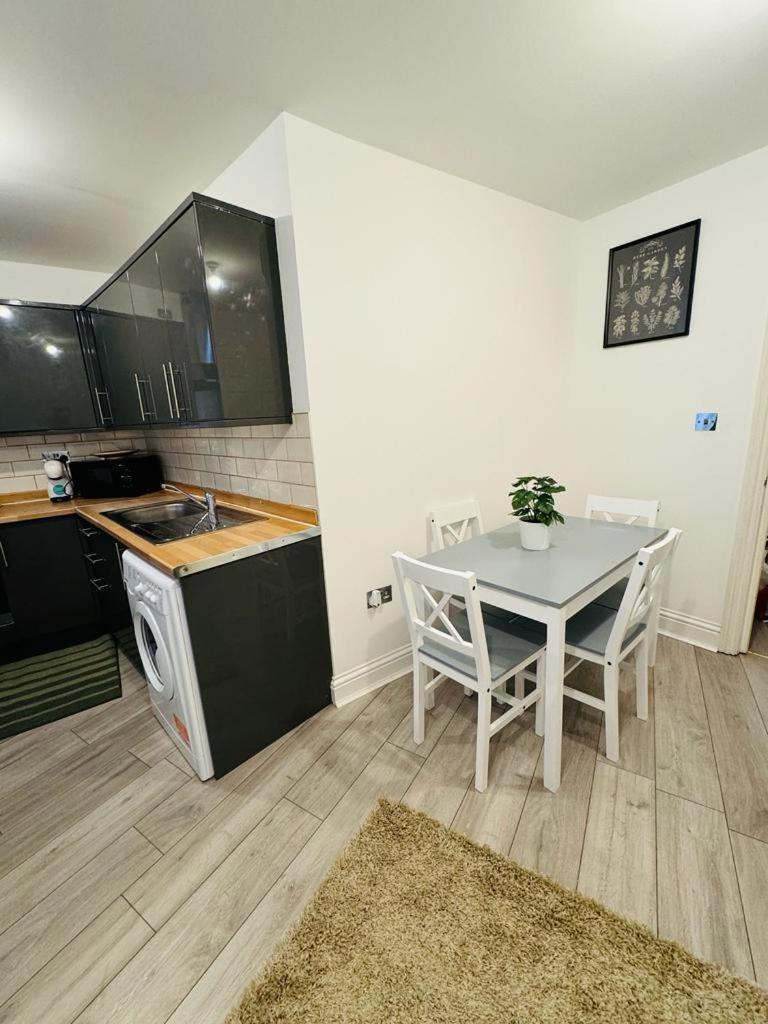 Willesden J Guest Home 4 London Kültér fotó